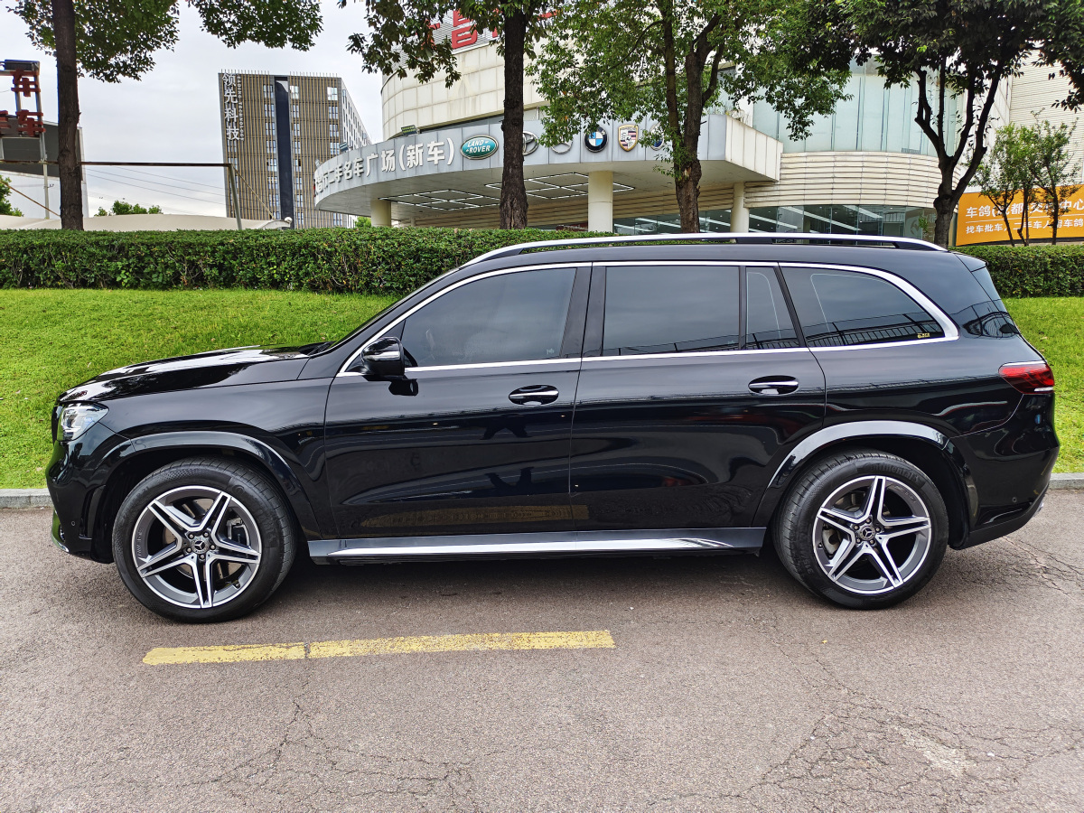 奔馳 奔馳GLS  2023款 改款 GLS 450 4MATIC 豪華型圖片