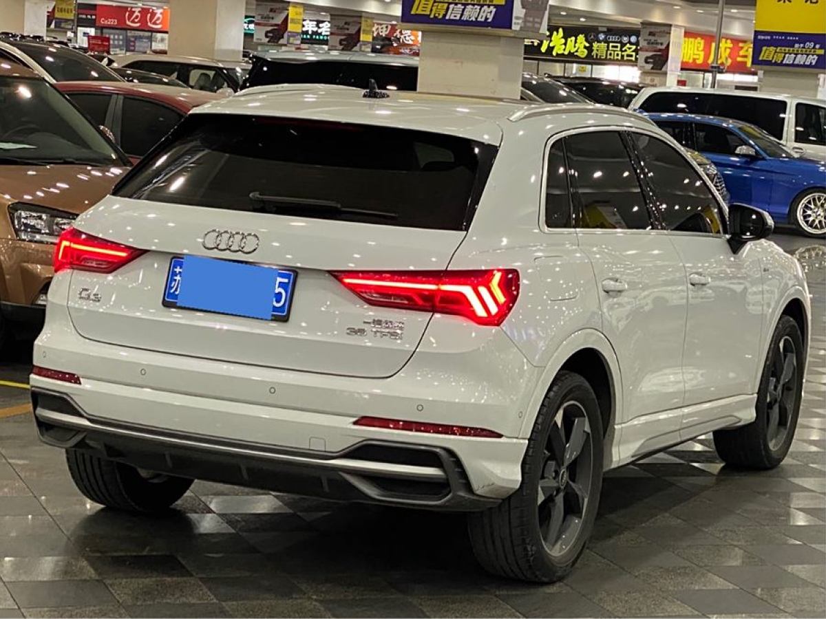 奧迪 奧迪Q3  2021款 35 TFSI 時(shí)尚動(dòng)感型圖片