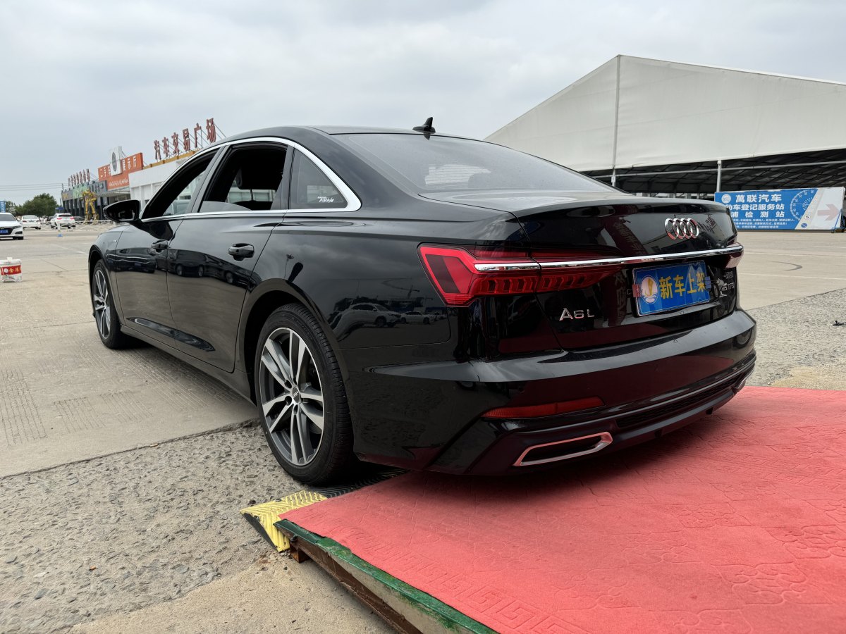 奧迪 奧迪A6L  2019款 45 TFSI 臻選動(dòng)感型圖片