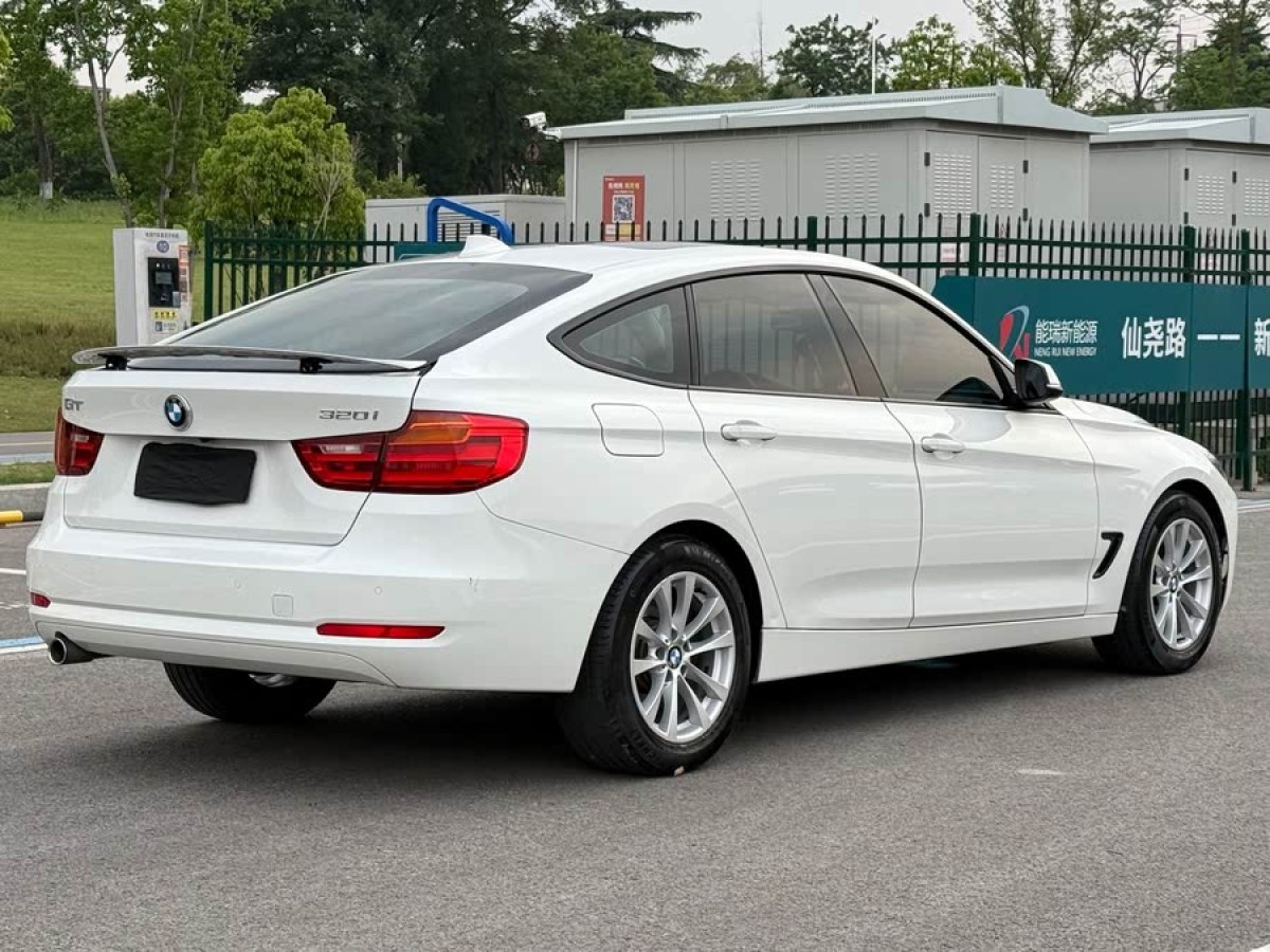 寶馬 寶馬3系GT  2013款 320i 領(lǐng)先型圖片