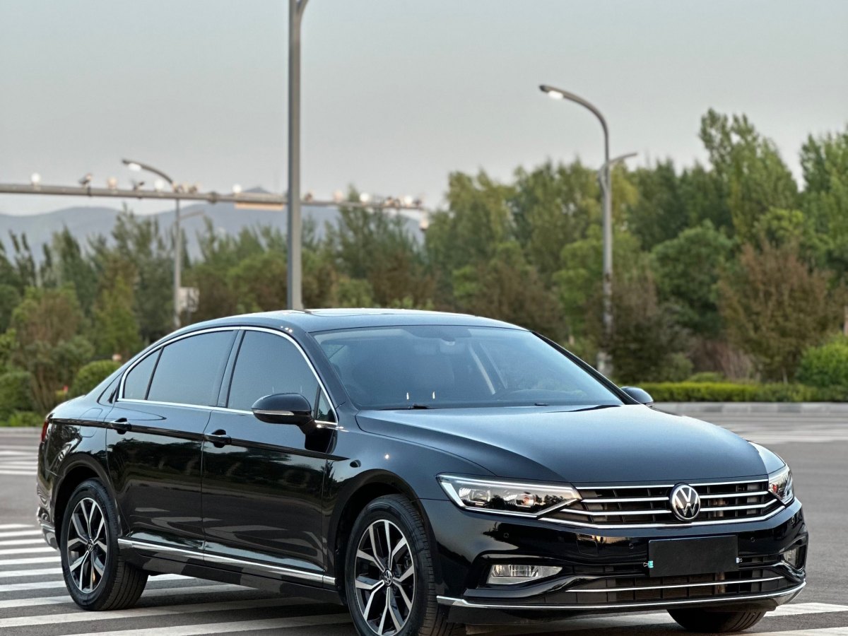 大眾 邁騰  2019款  330TSI DSG 領(lǐng)先型 國(guó)VI圖片