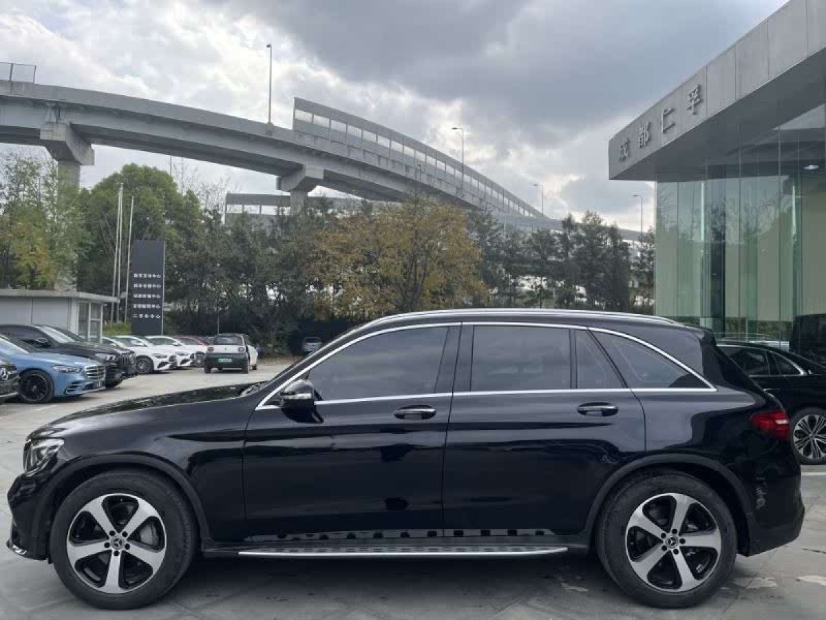 奔馳 奔馳GLC  2019款 GLC 260 4MATIC 動(dòng)感型圖片