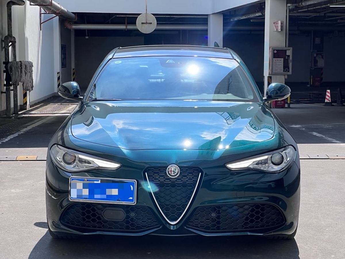 2021年9月阿爾法·羅密歐 Giulia  2021款 2.0T 280HP 豪華運(yùn)動(dòng)版