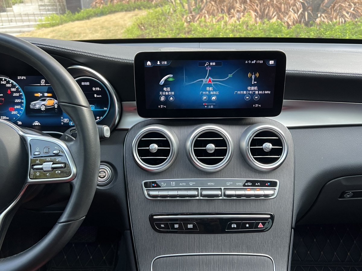 奔馳 奔馳GLC  2021款 GLC 300 4MATIC 轎跑SUV圖片