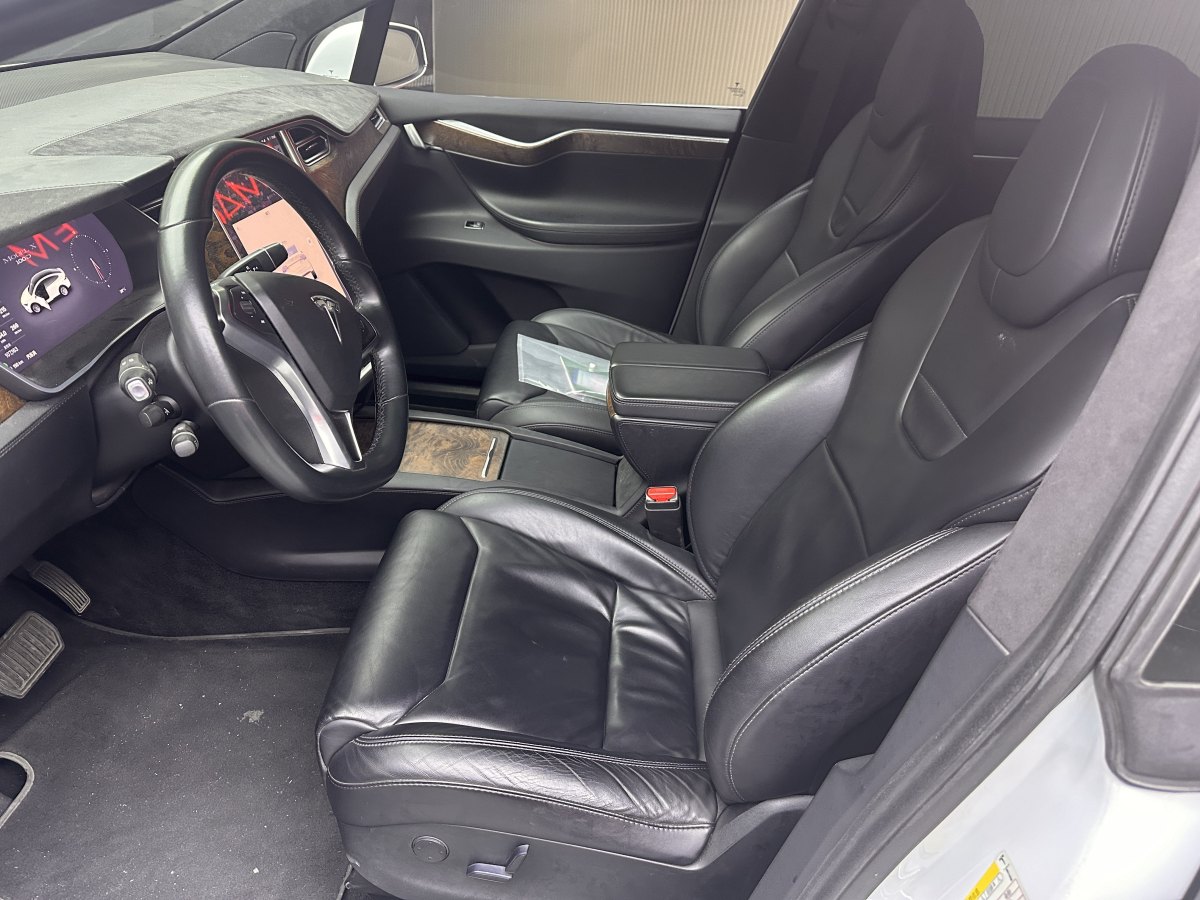 特斯拉 Model X  2017款 Model X 100D 長續(xù)航版圖片