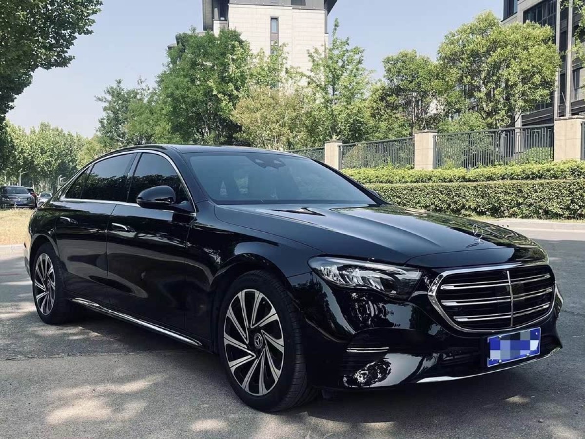 奔馳 奔馳E級(jí)  2024款 E 300 L 豪華型圖片