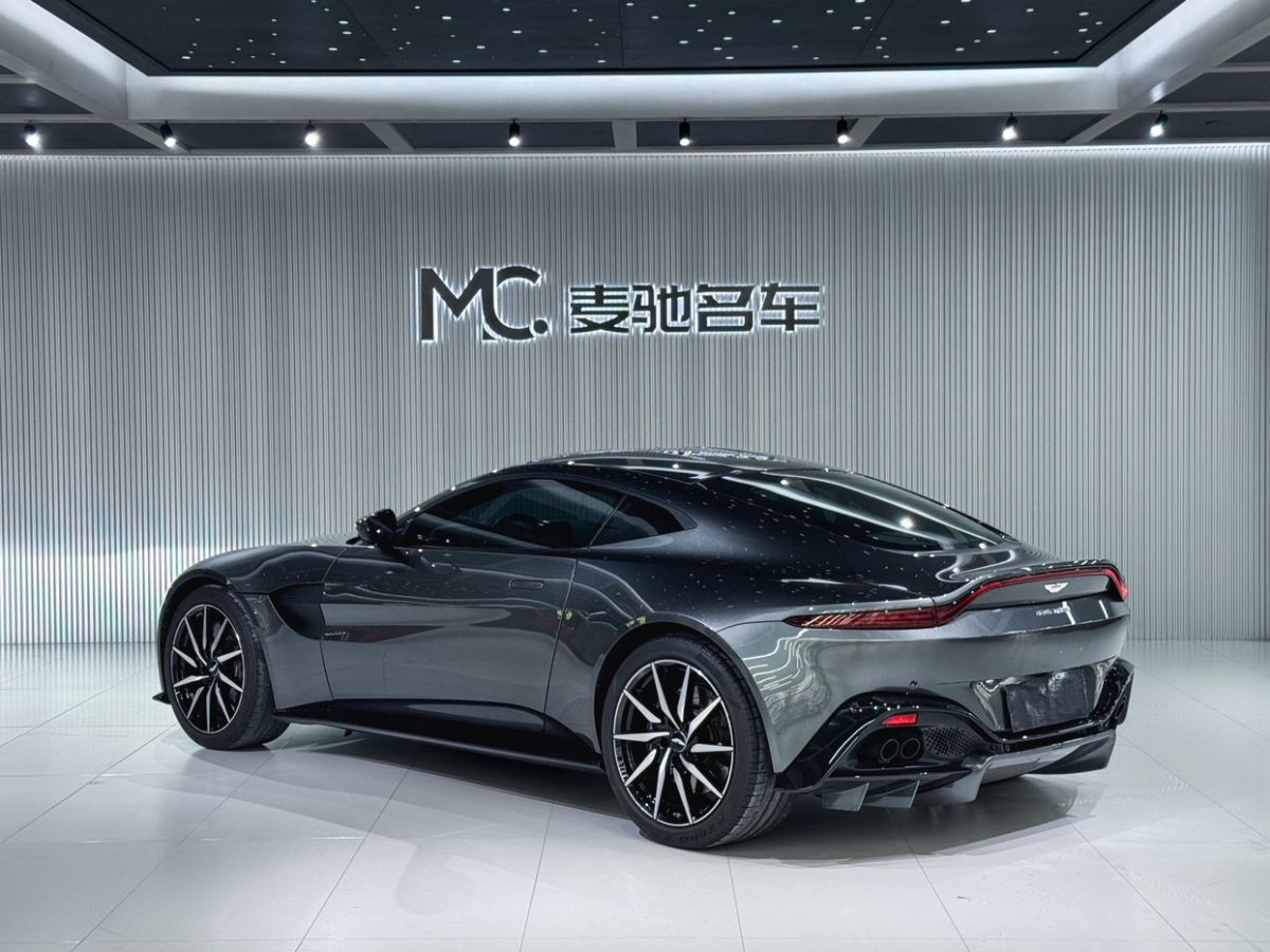 阿斯頓·馬丁 V8 Vantage  2019款 4.0T V8 珊瑚橘圖片