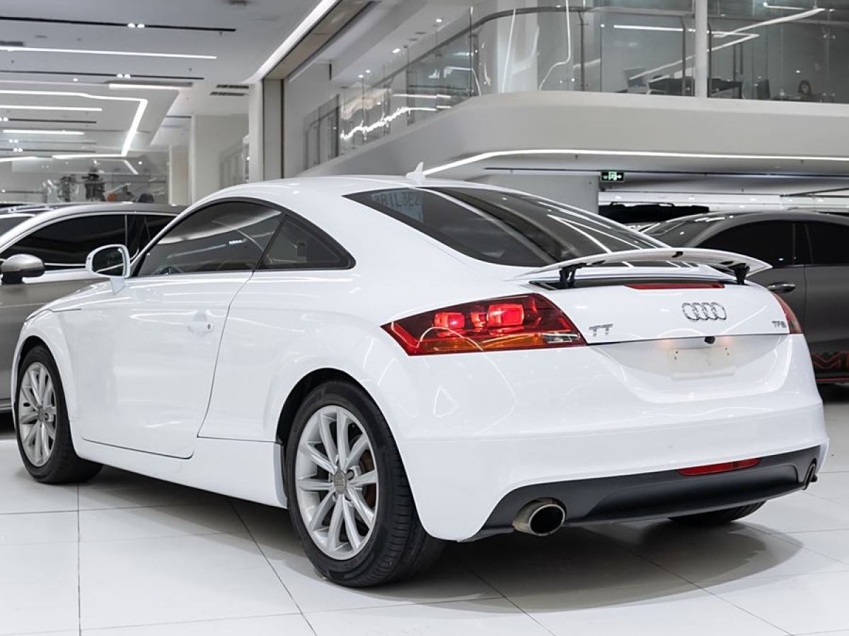 2011年7月奧迪 奧迪TT  2011款 TT Coupe 2.0TFSI