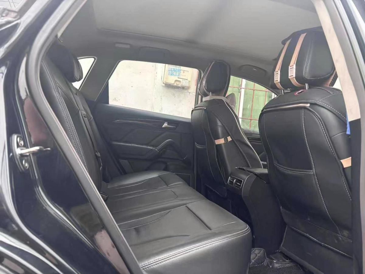 眾泰 T600  2017款 COUPE 1.8T DCT互聯(lián)網(wǎng)至尊型圖片