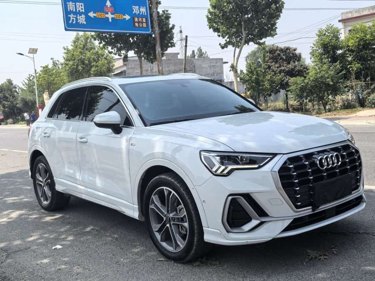 奧迪 奧迪Q3  2021款 40 TFSI 時(shí)尚致雅型圖片