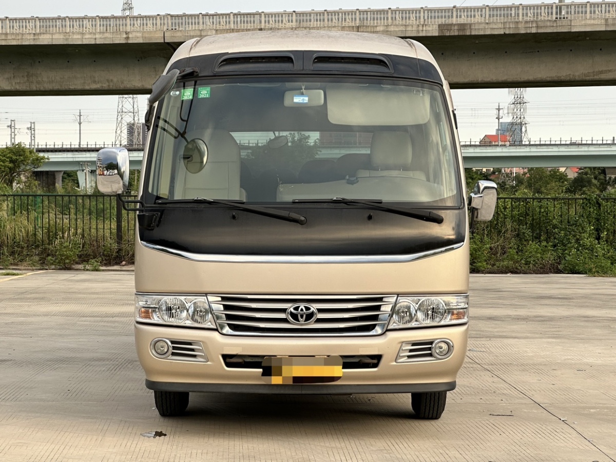 2017年8月豐田 柯斯達(dá)  2015款 4.0L豪華車(chē)GRB53L-ZCMEK 20座