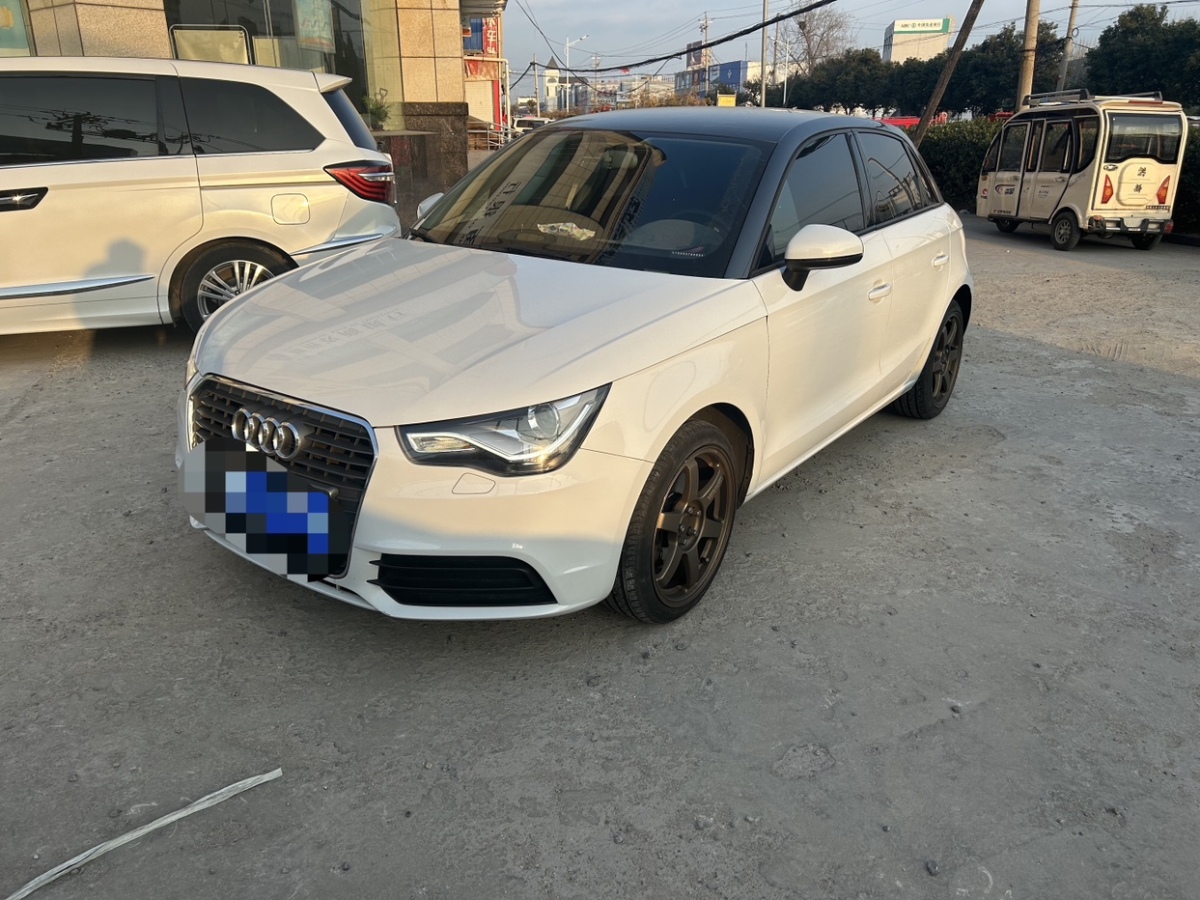 奧迪 奧迪A1  2014款 30 TFSI Sportback時(shí)尚型圖片