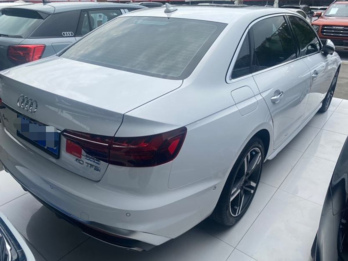 奧迪 奧迪A4L  2022款 40 TFSI 豪華動感型圖片