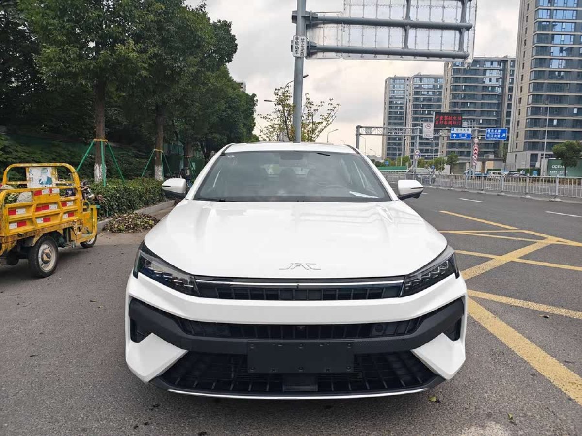江淮 江淮A5 PLUS  2023款 1.5T 自動(dòng)舒適型圖片
