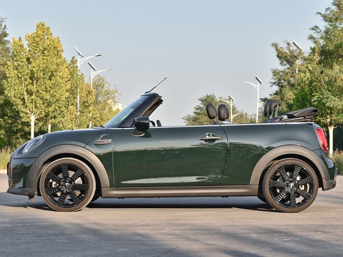 MINI MINI  2023款 改款 2.0T COOPER S CABRIO 執(zhí)迷特別版圖片