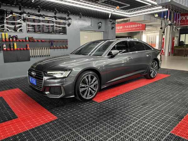 奥迪 奥迪A6L  2022款 45 TFSI quattro 臻选动感型