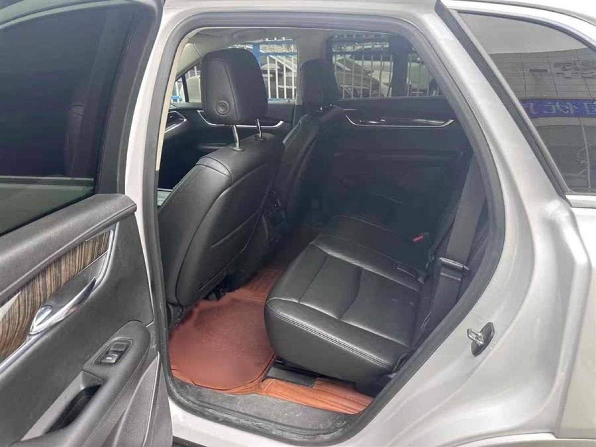 凱迪拉克 XT5  2018款 28T 四驅(qū)豪華型圖片