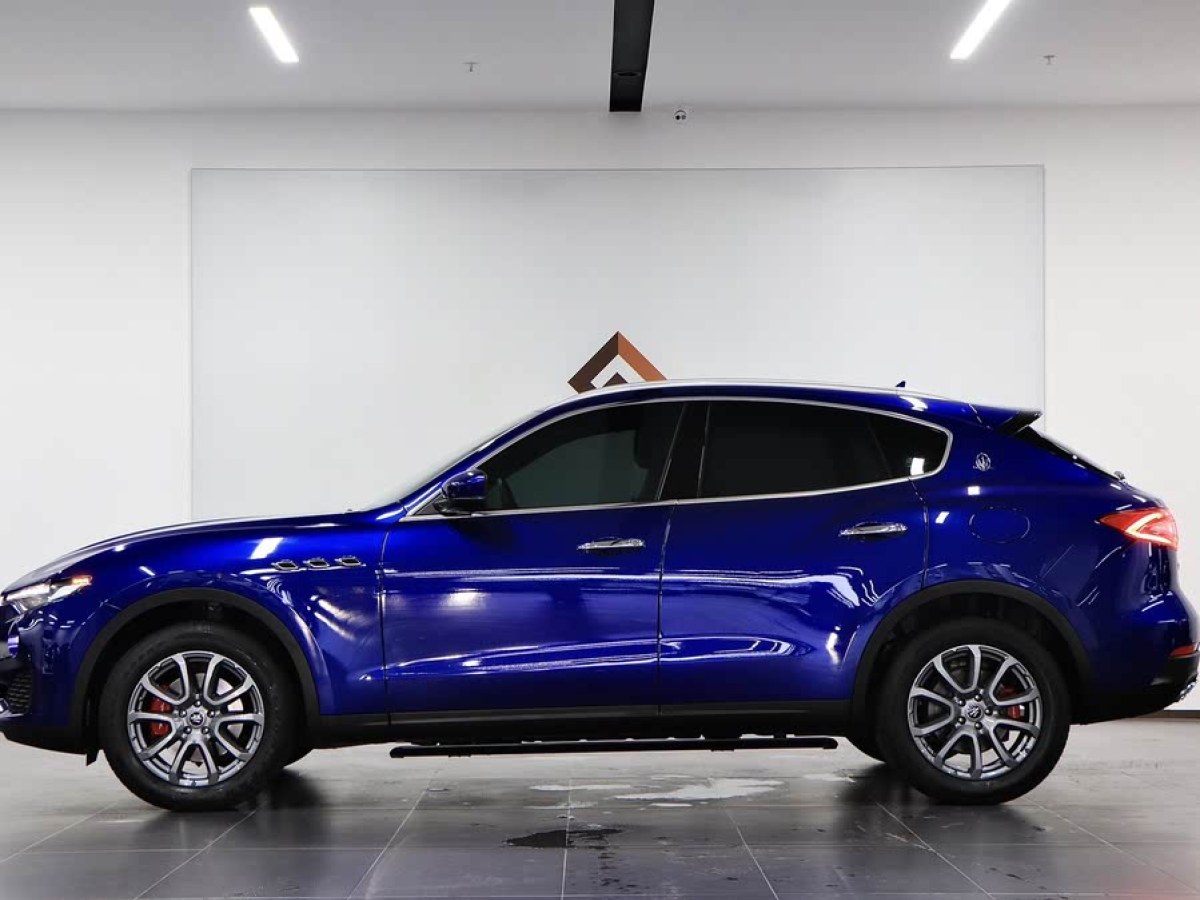 瑪莎拉蒂 Levante  2019款 3.0T 350Hp 標(biāo)準(zhǔn)版 國VI圖片