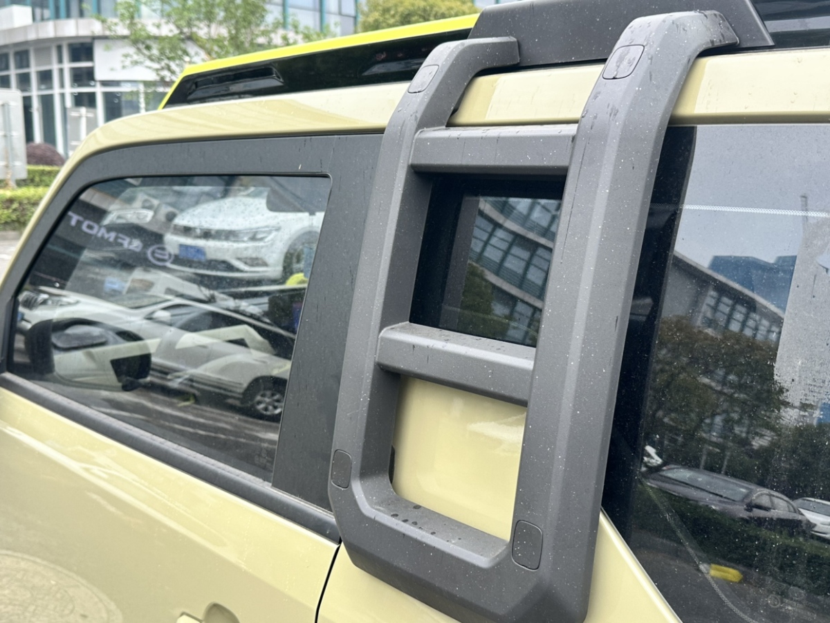 吉利 熊貓mini  2024款 200km 熊貓騎士圖片