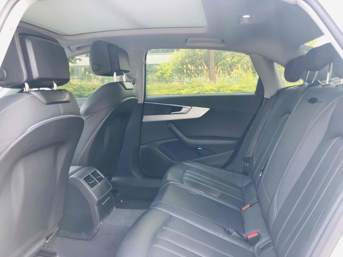 奧迪 奧迪A4L  2020款 40 TFSI 時尚動感型圖片