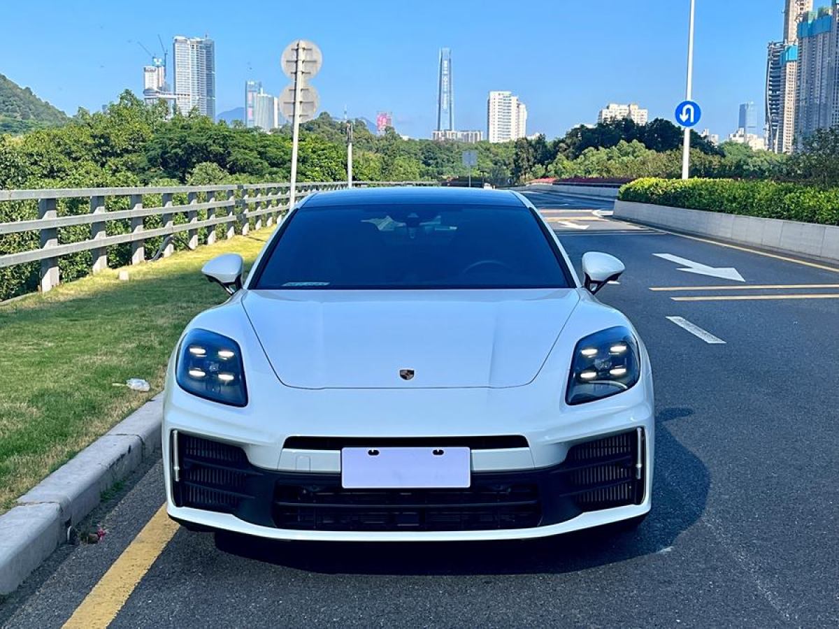 保時(shí)捷 Panamera  2024款 Panamera 行政加長(zhǎng)版 2.9T圖片