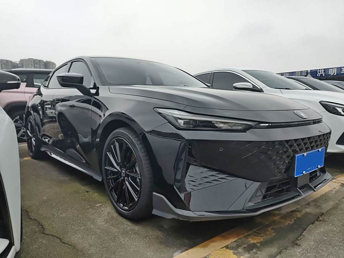 長(zhǎng)安 長(zhǎng)安UNI-V  2022款 1.5T 卓越型圖片