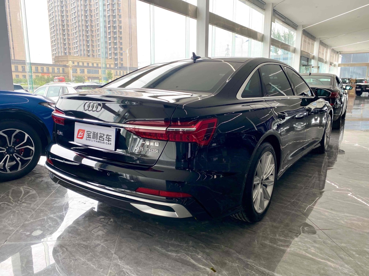 奧迪 奧迪A6L  2023款 改款 45 TFSI 臻選動感型圖片