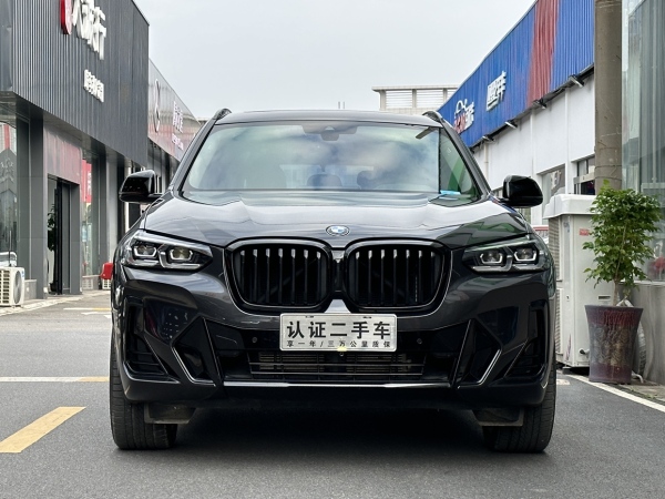 宝马 宝马X3  2022款 改款 xDrive30i 领先型 M曜夜套装