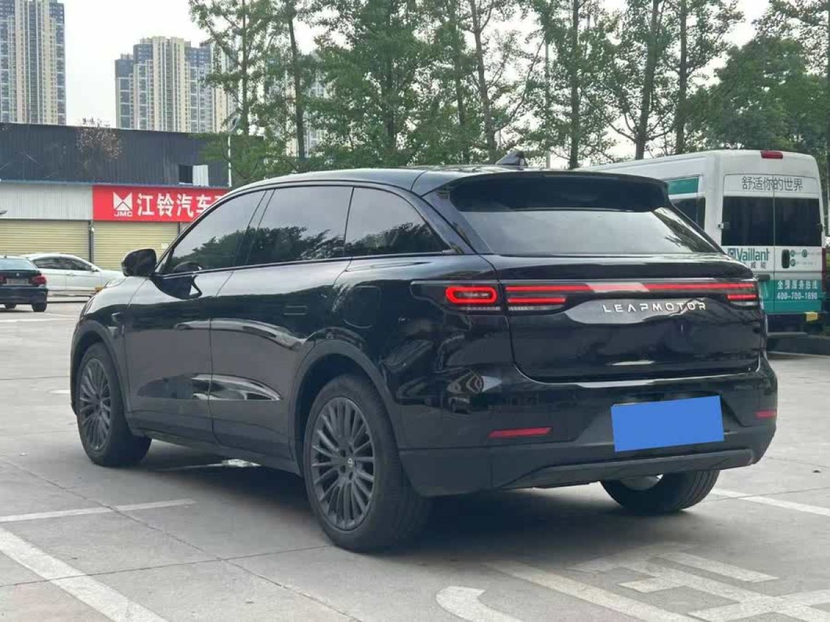 零跑 零跑C11  2024款 增程 200智享版圖片