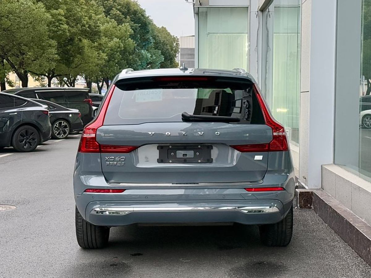 沃爾沃 XC60新能源  2022款 T8 插電混動(dòng) 四驅(qū)智遠(yuǎn)豪華版圖片