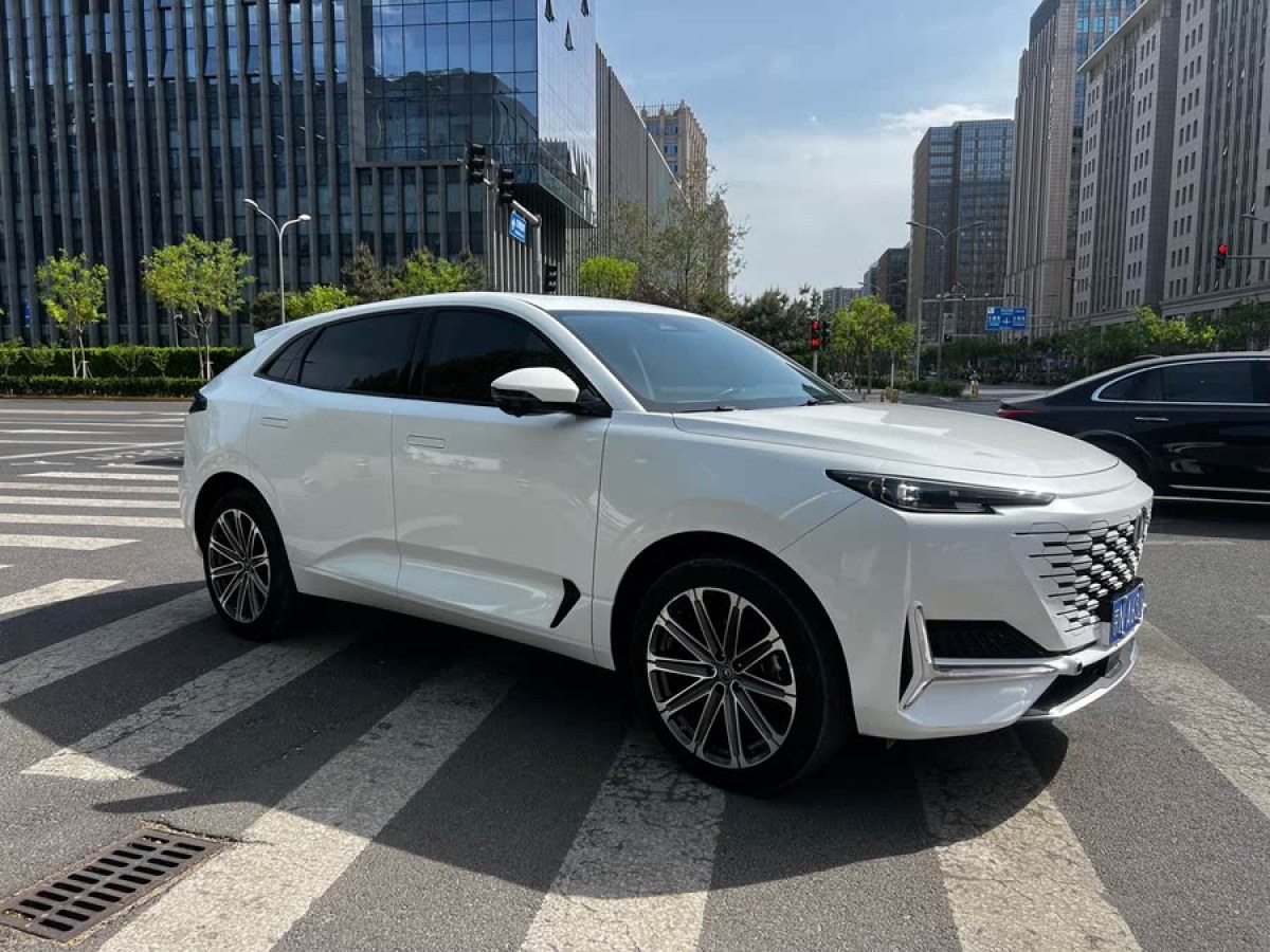 長(zhǎng)安 長(zhǎng)安UNI-K  2021款 2.0T 尊貴型圖片