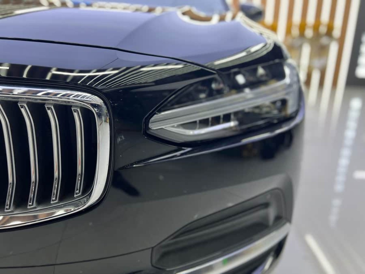 沃爾沃 S90  2021款 B5 智遠(yuǎn)豪華版圖片