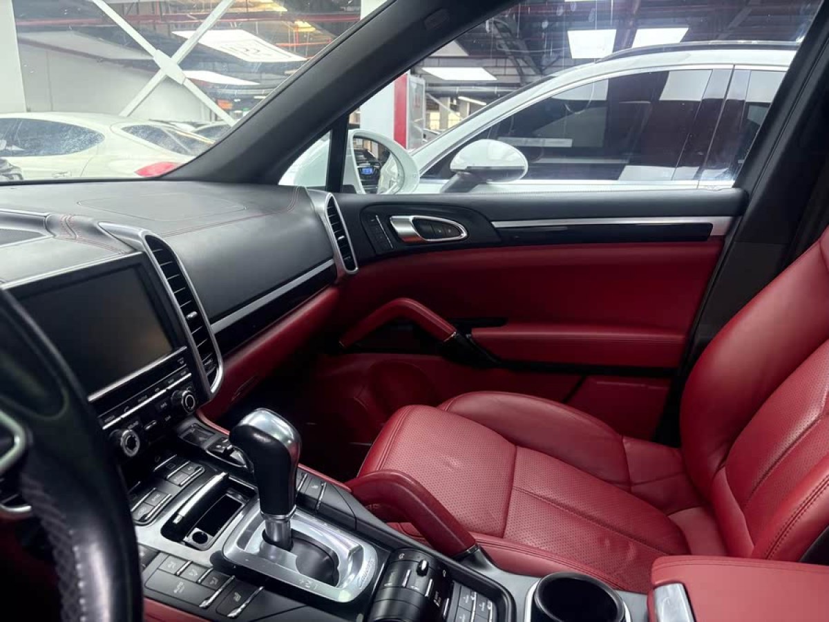 保時捷 Cayenne新能源  2015款 Cayenne S E-Hybrid 3.0T圖片