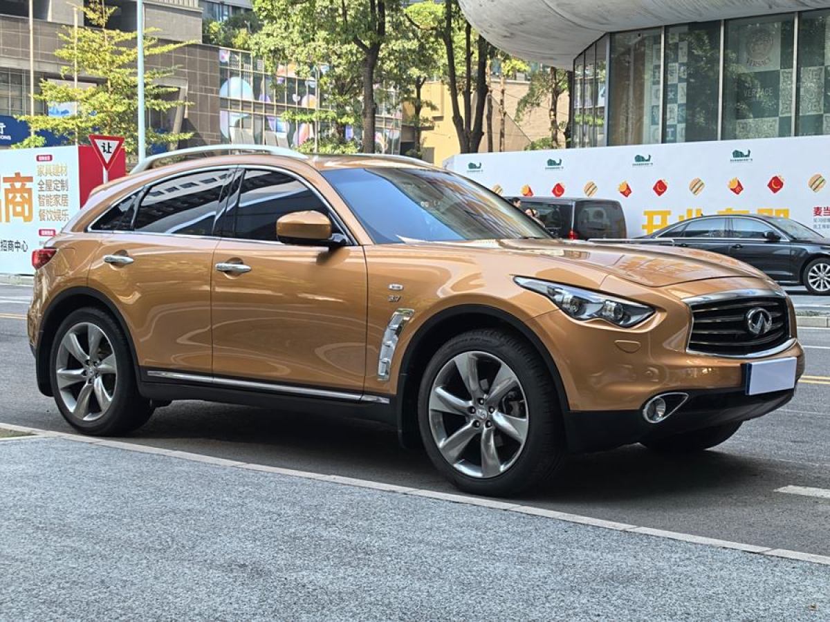 英菲尼迪 QX70  2013款 3.7L 標(biāo)準(zhǔn)版圖片