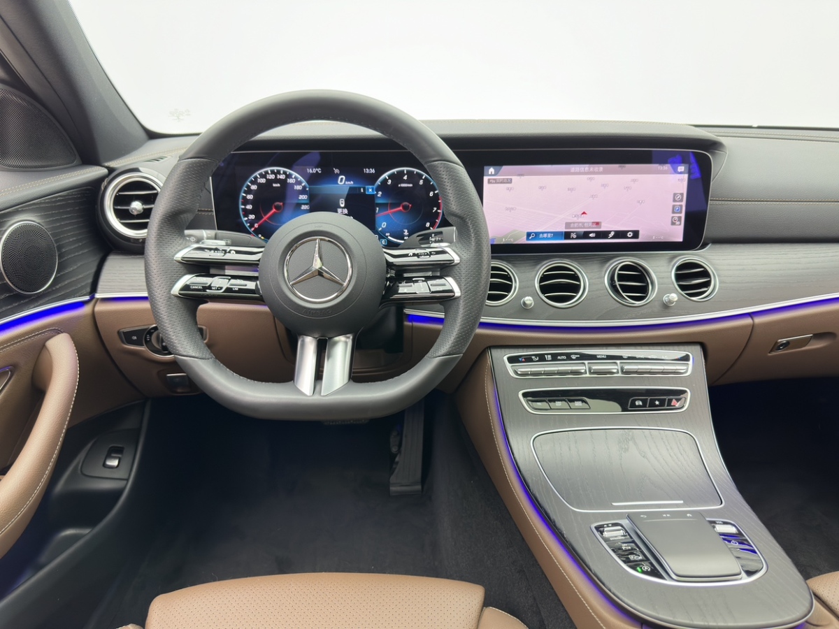 Mercedes-Benz E-Class2021 to e 260 L图片