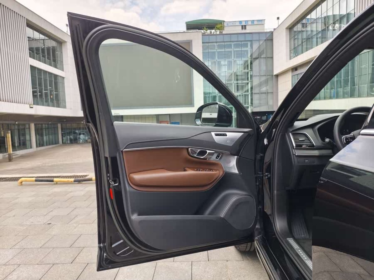 沃爾沃 XC90  2025款 B6 智雅豪華版 7座圖片
