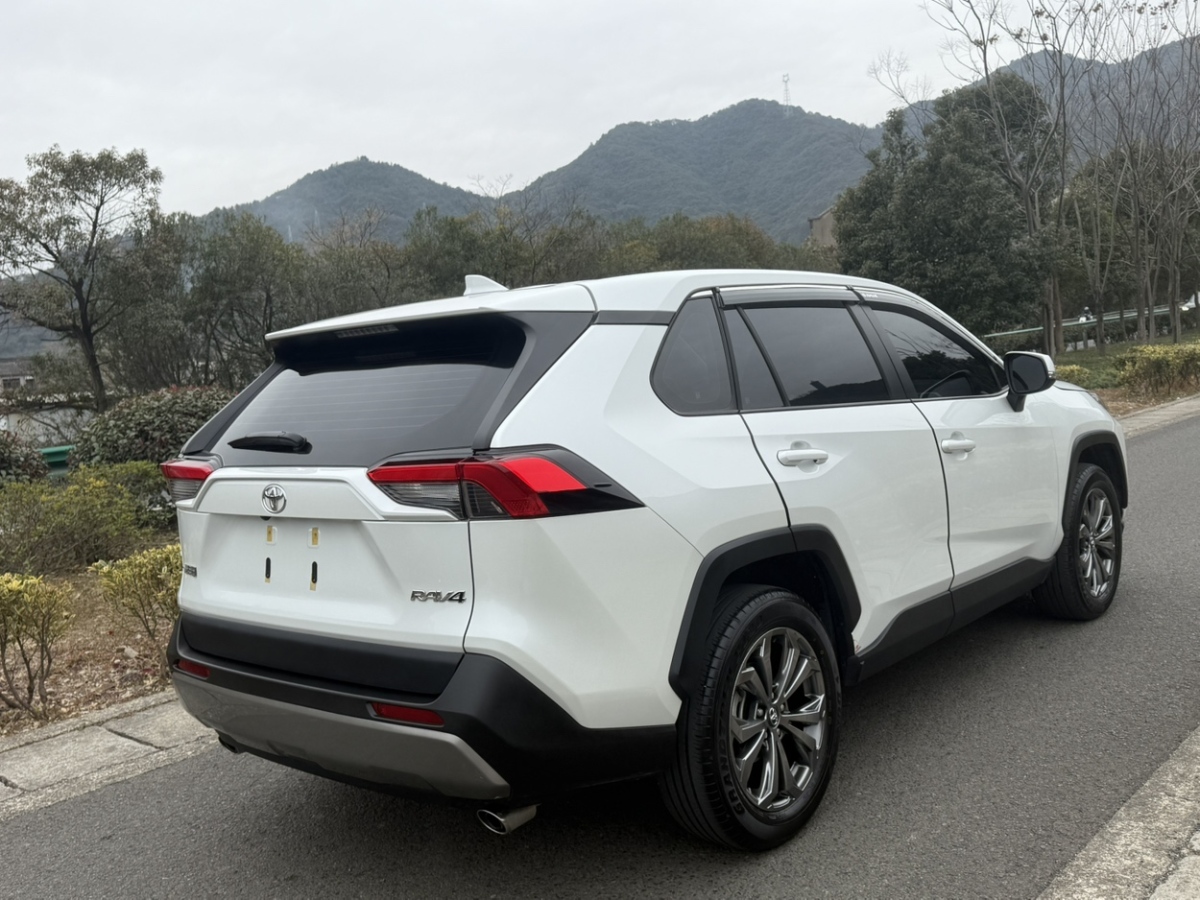 豐田 RAV4榮放  2023款 2.0L CVT兩驅(qū)風(fēng)尚版圖片