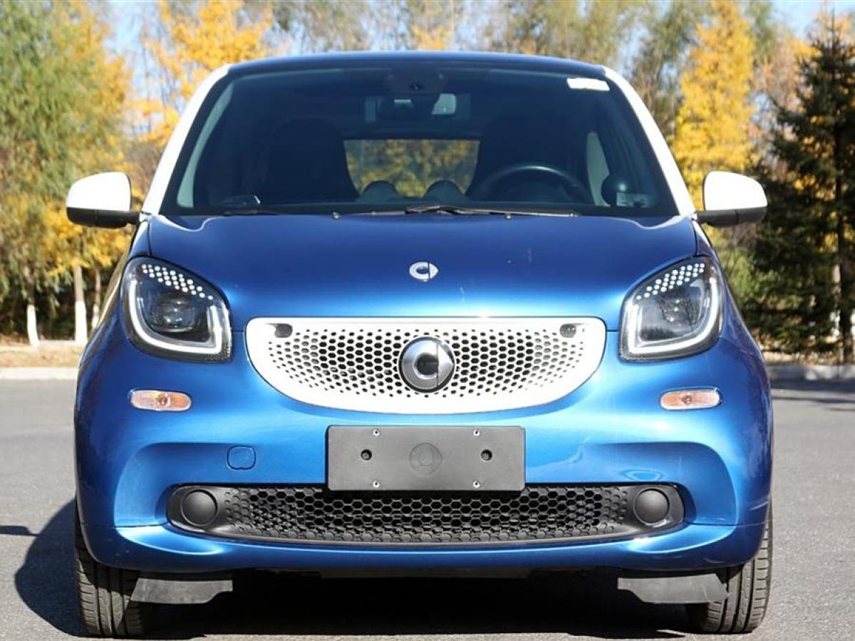 smart fortwo  2016款 0.9T 66千瓦硬頂先鋒版圖片