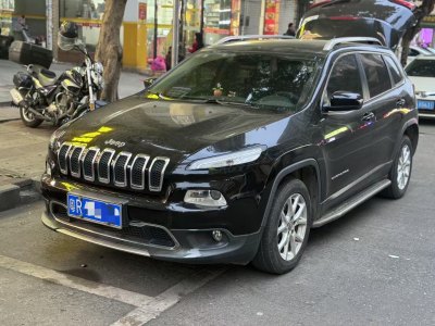 2019年1月 Jeep 自由光 2.0L 兩驅(qū)典尚版圖片