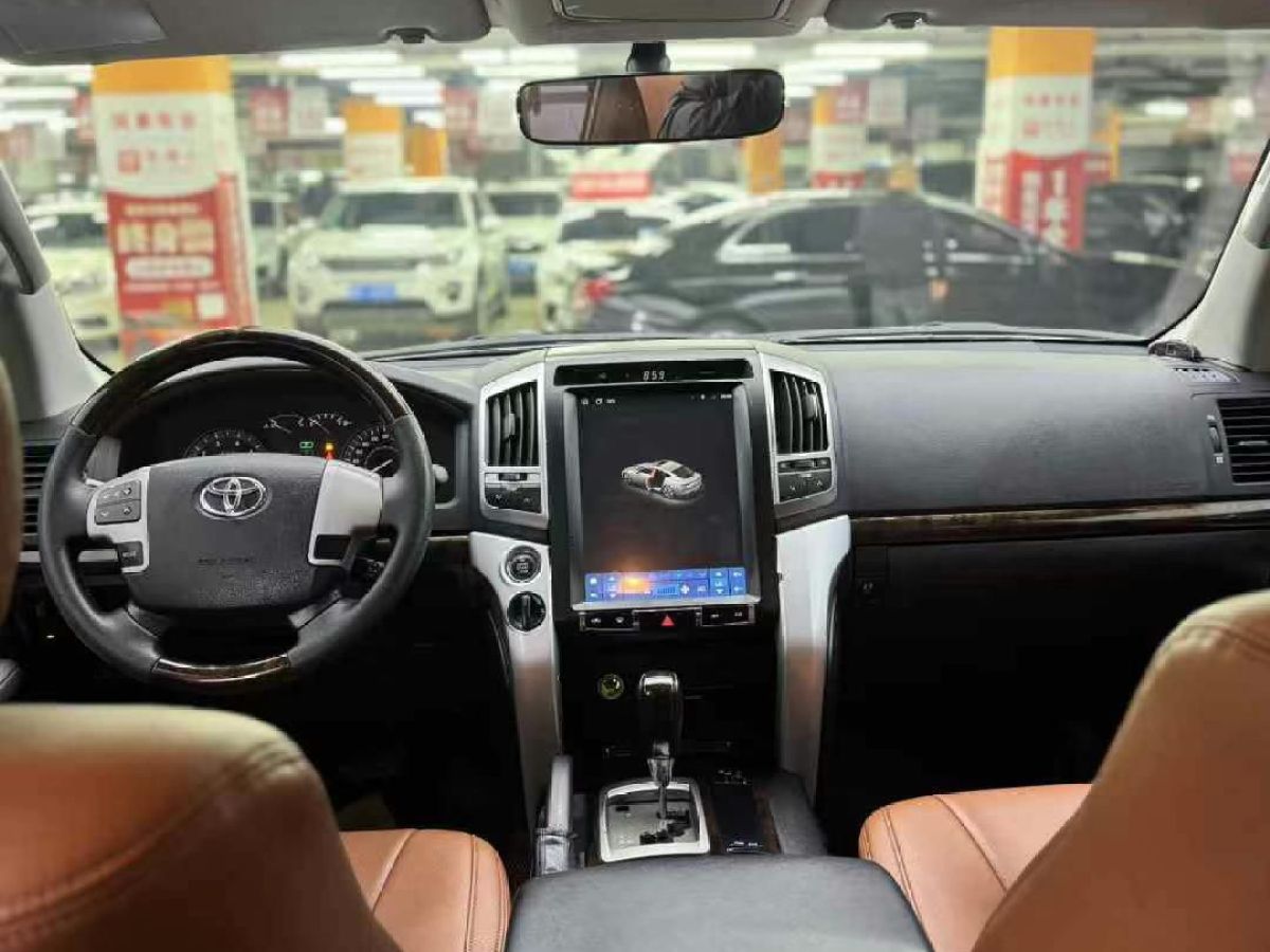 豐田 蘭德酷路澤  2015款 4.6L V8 中東限量版圖片