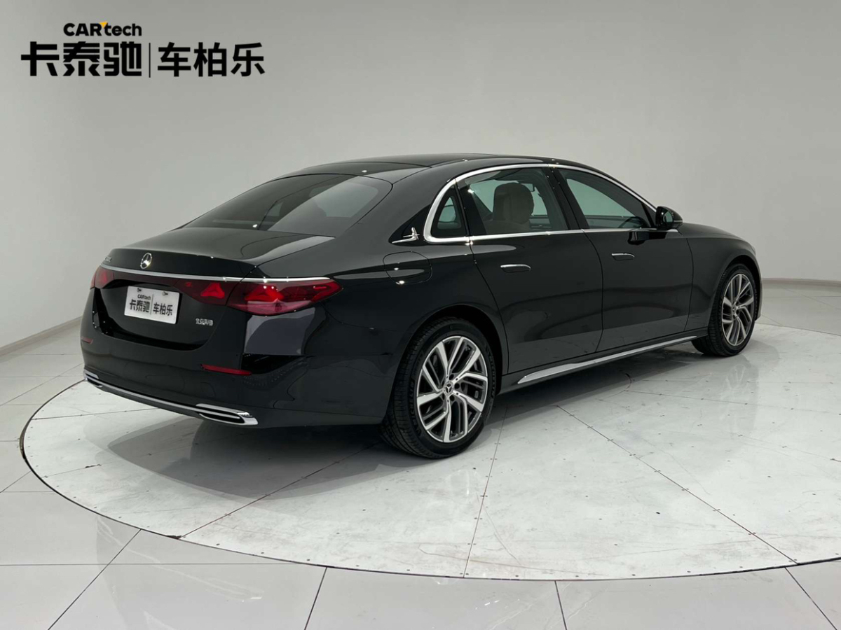 奔馳 奔馳E級  2024款 E 300 L 時(shí)尚型圖片