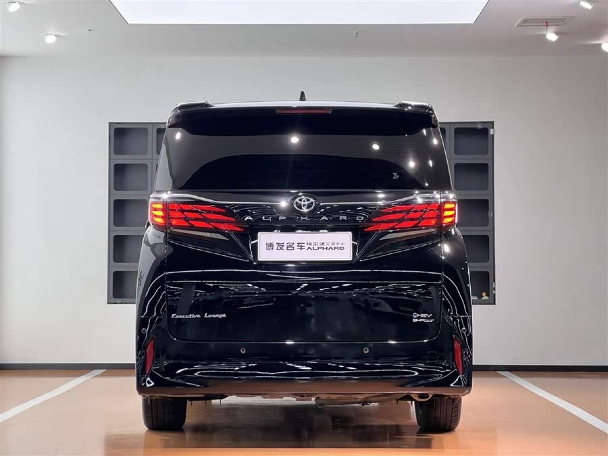 豐田 埃爾法  2024款 雙擎 2.5L 尊貴版圖片