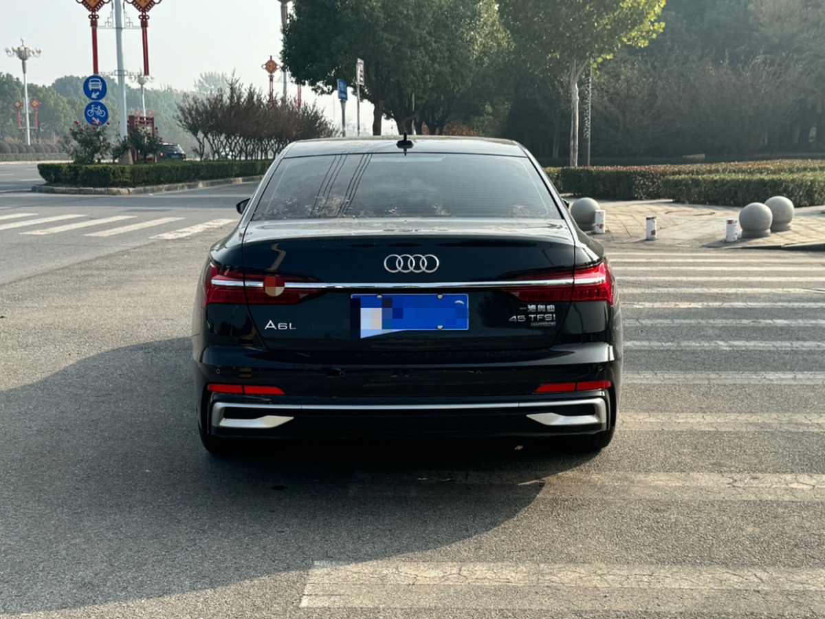 奧迪 奧迪A6L  2023款 45 TFSI 臻選動感型圖片