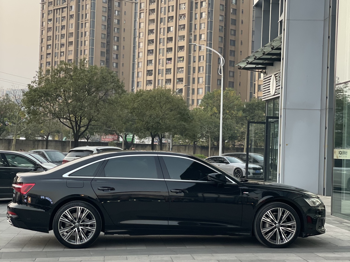 奧迪 奧迪A6L  2021款 45 TFSI quattro 臻選動感型圖片