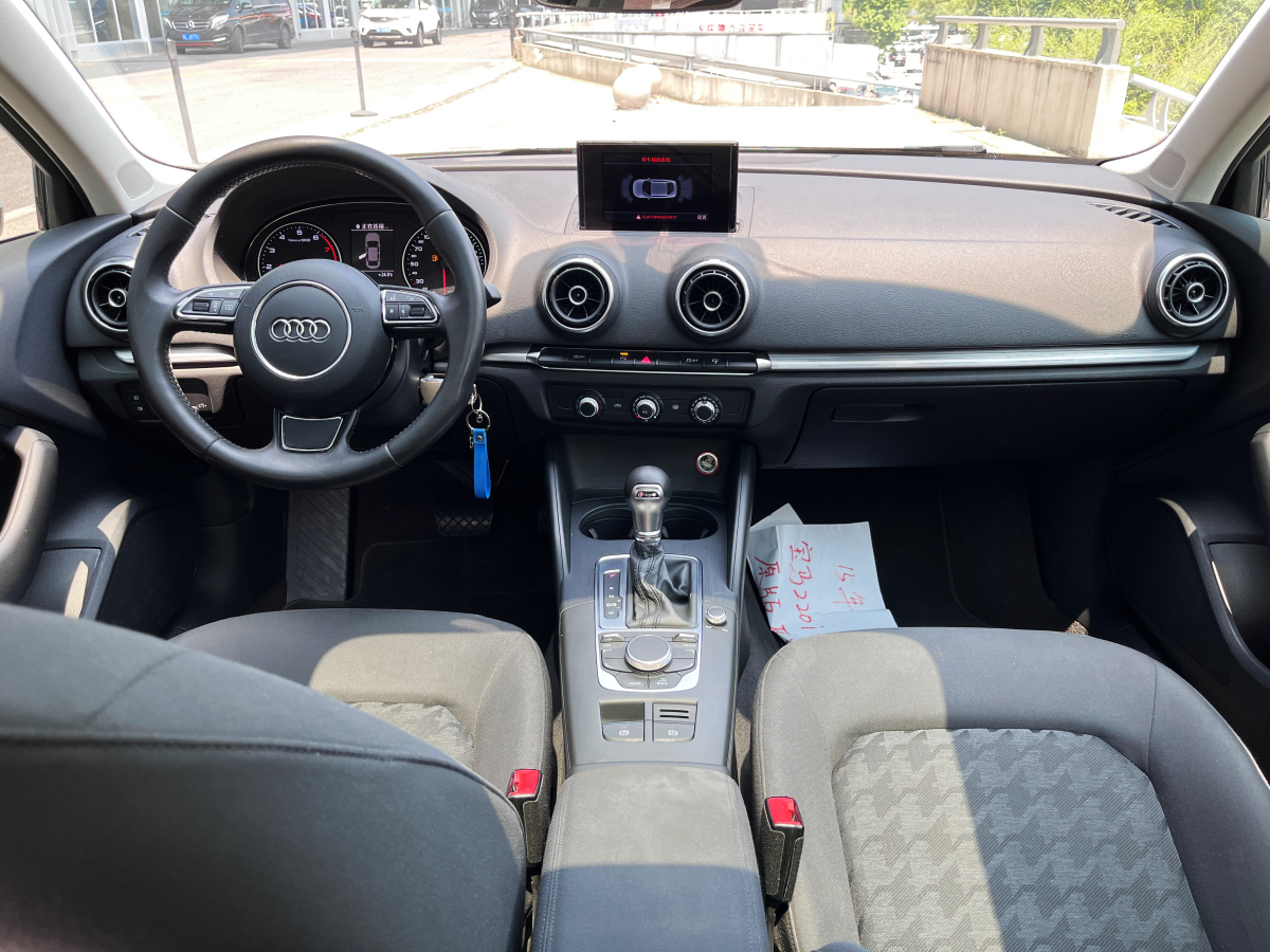 奥迪 奥迪A3  2016款 Limousine 35 TFSI 领英型图片