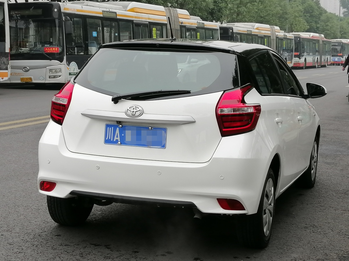 豐田 yaris l 致炫 2017款 1.5e cvt勁速升級版圖片