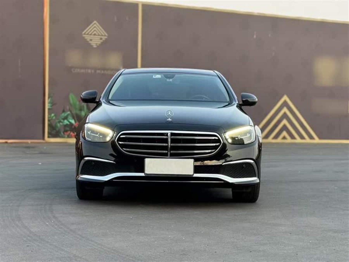 奔馳 奔馳E級  2022款 改款 E 300 L 時尚型圖片