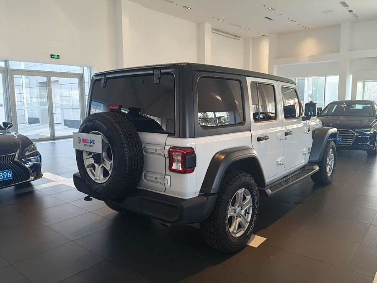 Jeep 牧馬人  2021款 2.0T Rubicon 四門版圖片