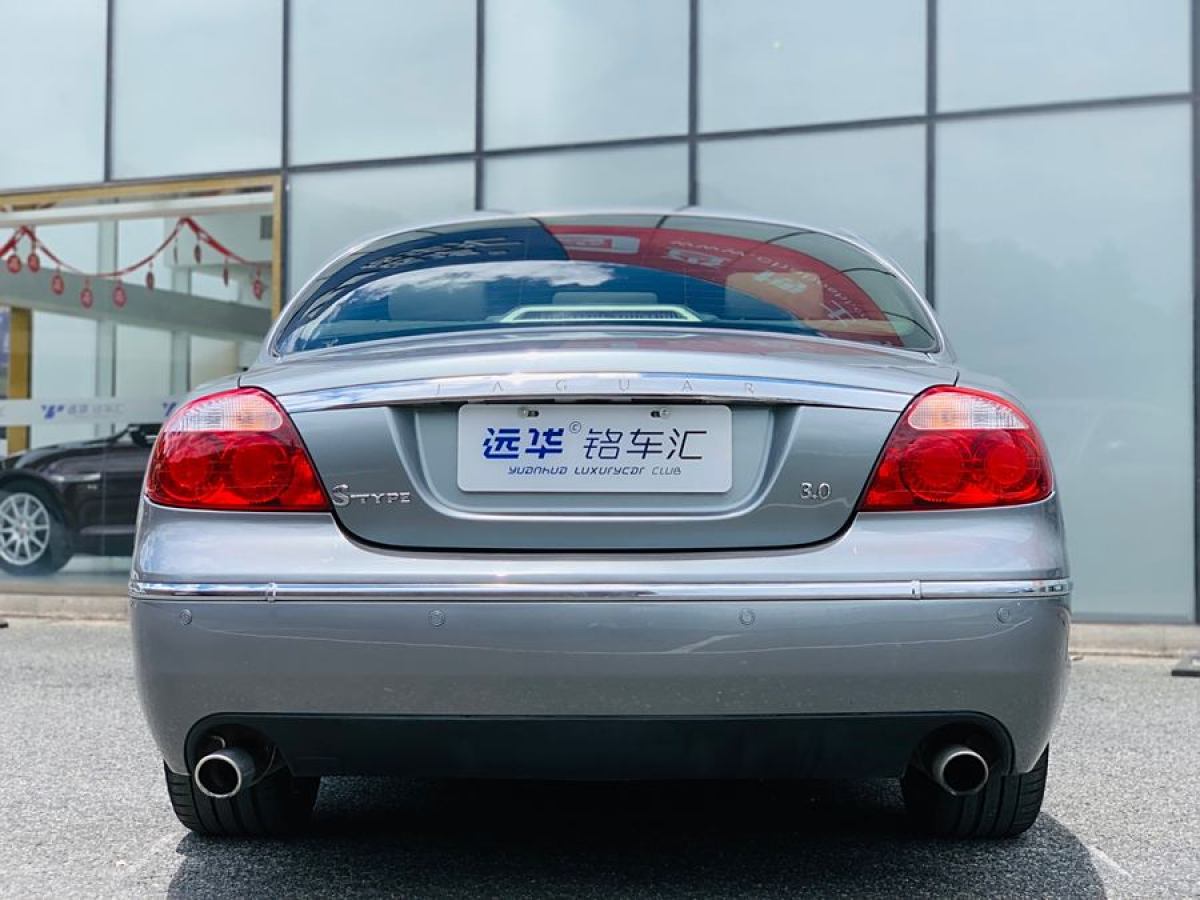 捷豹 S-Type  2007款 3.0標(biāo)準(zhǔn)型圖片