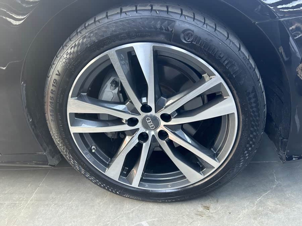 奧迪 奧迪A6L  2019款 45 TFSI 臻選動(dòng)感型圖片